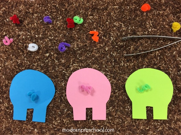 16 Farm Animal Crafts For Kids That are 'Udderly' Adorable