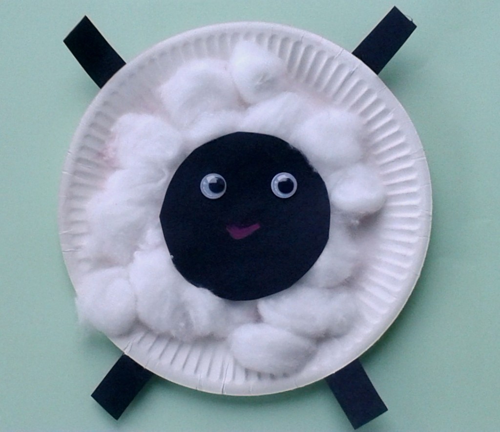 16 Farm Animal Crafts For Kids That are 'Udderly' Adorable